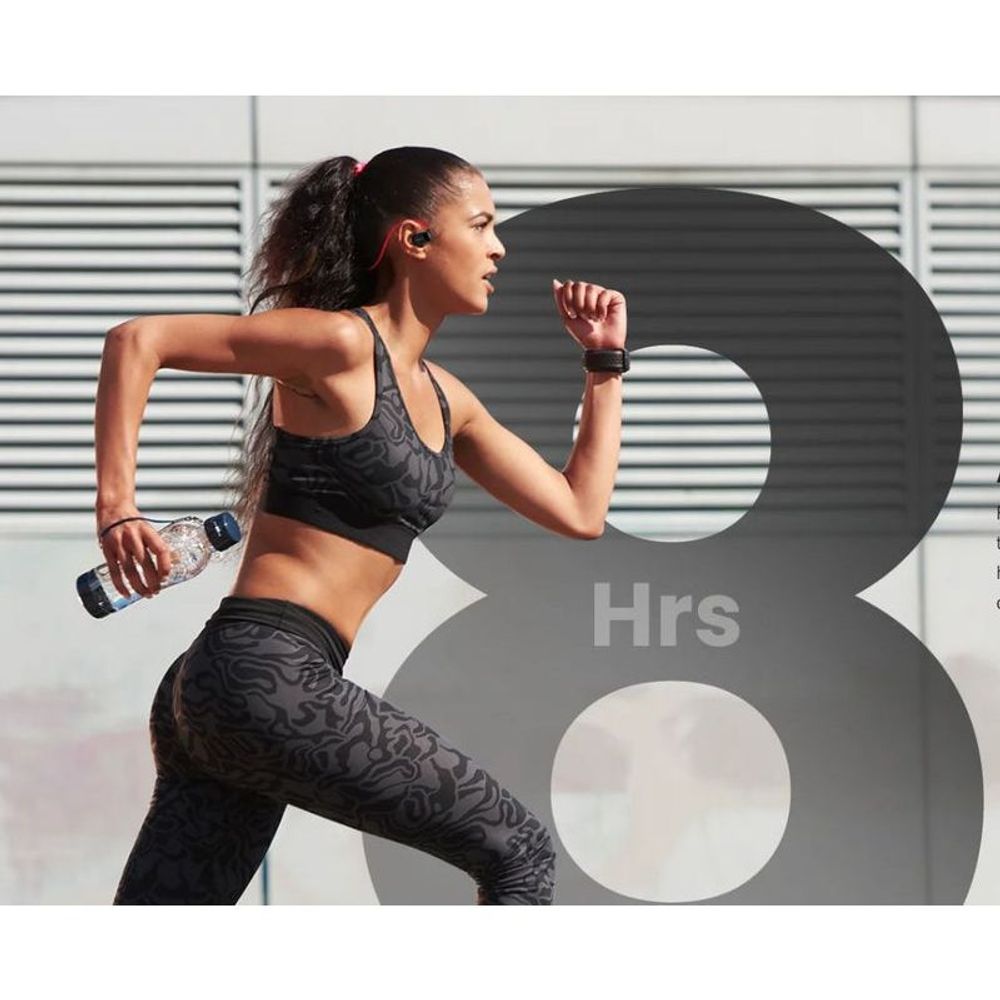 Runner wearing HiFuture FutureMate sport earphones with grey in-ear headset