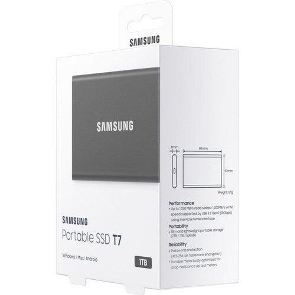 Samsung Portable SSD T7 retail packaging with performance and size diagram