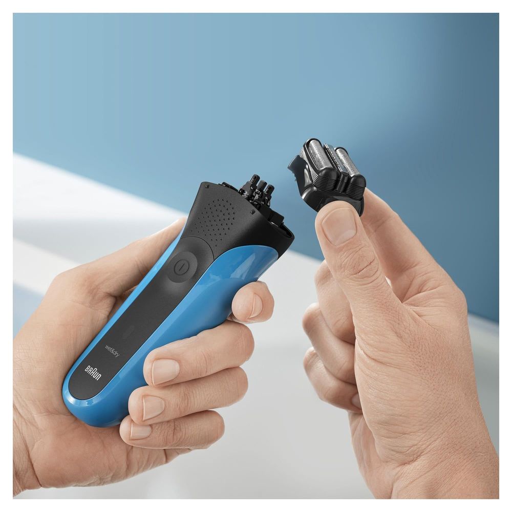 Braun Series 3 310s Rechargeable Wet & Dry Shaver