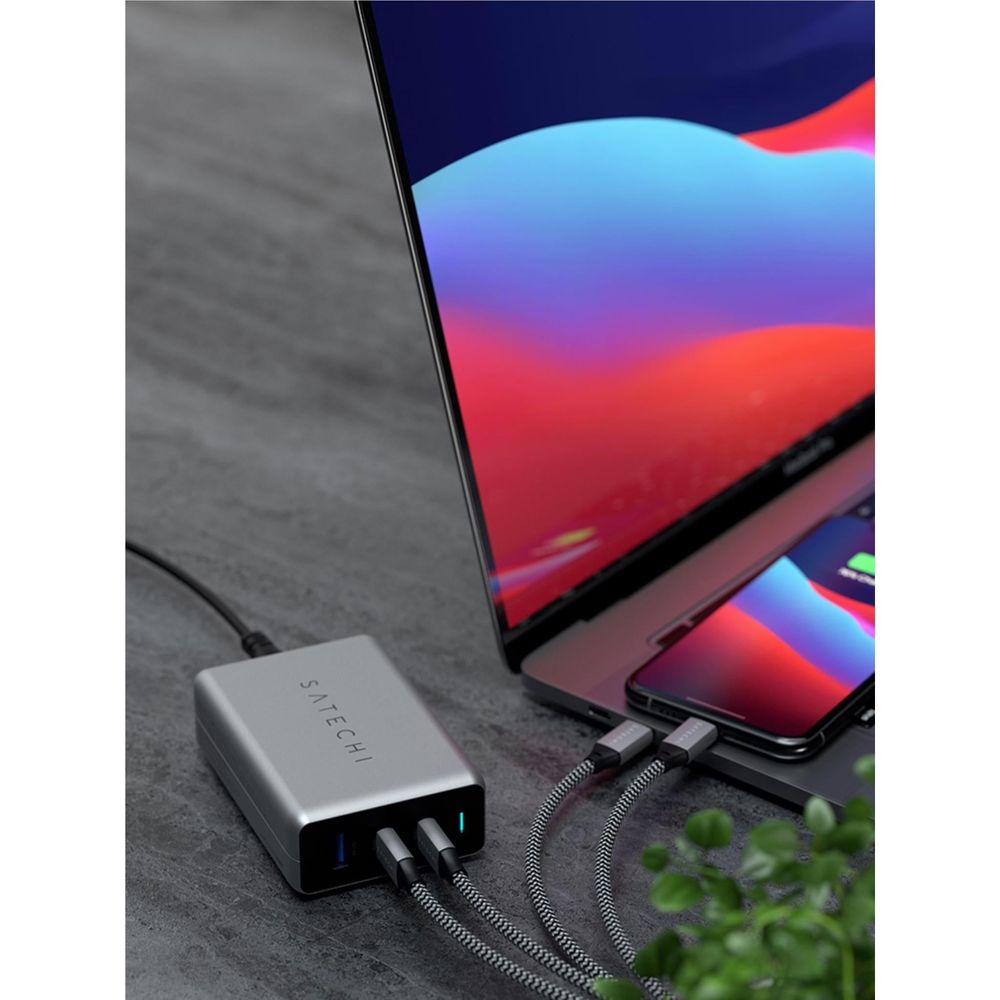 Satechi 100W USB-C PD Compact GaN Charger