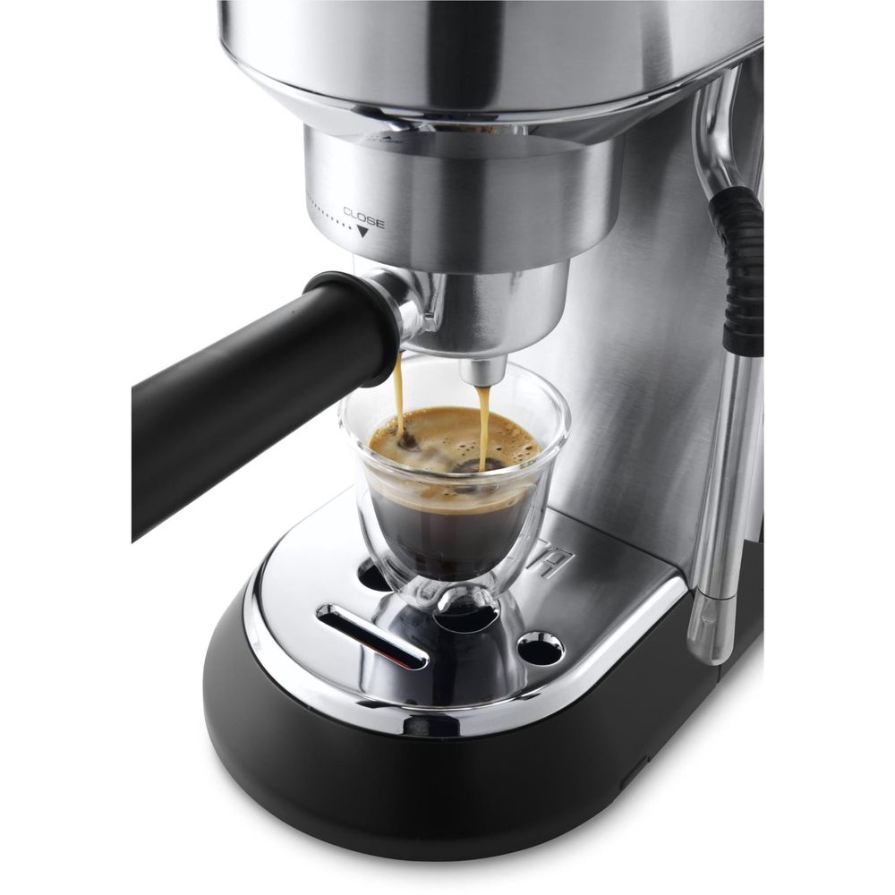 De'Longhi EC885M Dedica Arte Manual Pump Coffee Machine