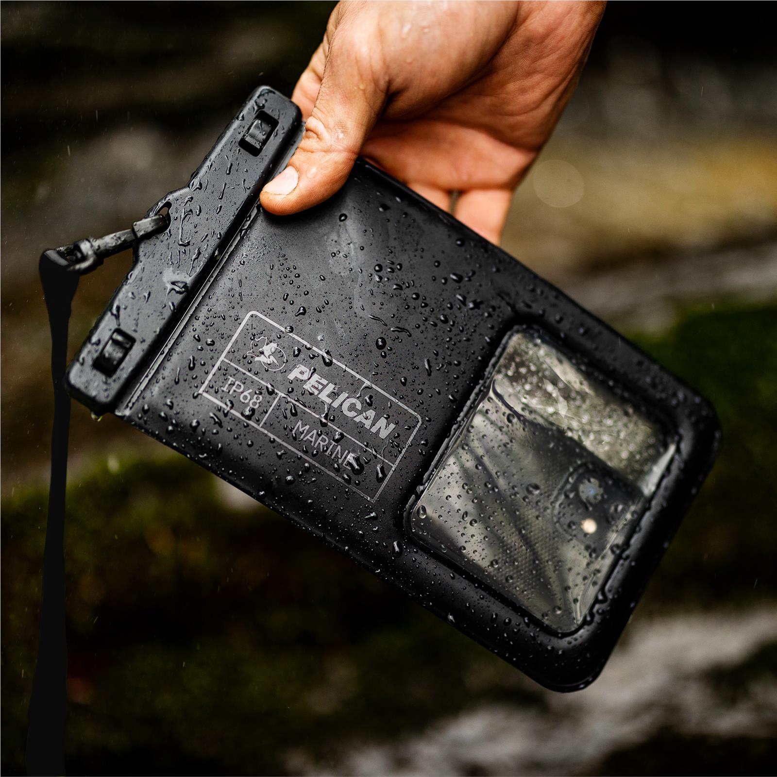 Pelican Marine Universal Floating Phone Pouch (Stealth Black)
