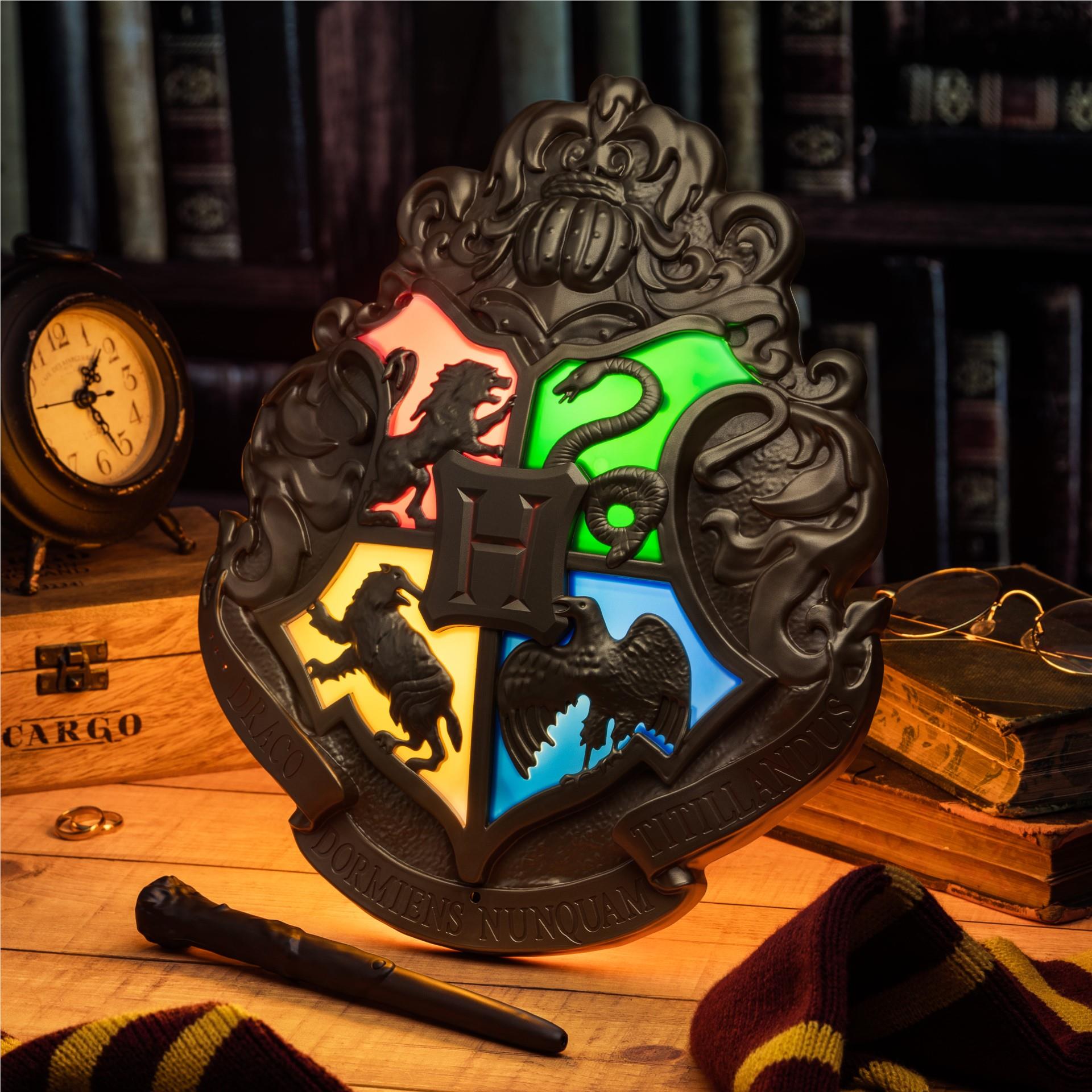 Paladone Harry Potter Crest Light with Wand Remote