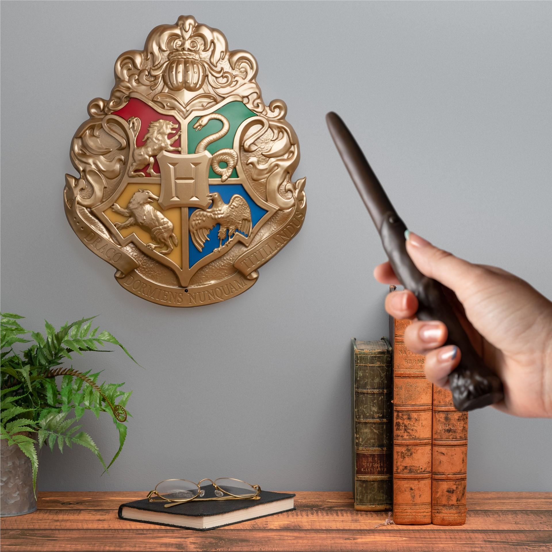 Paladone Harry Potter Crest Light with Wand Remote