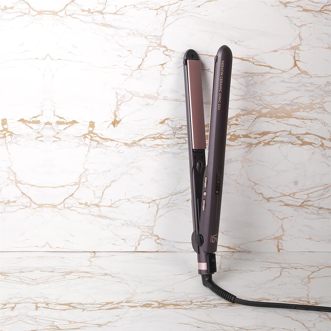 VS Sassoon Shine Envy Salon Hair Straightener