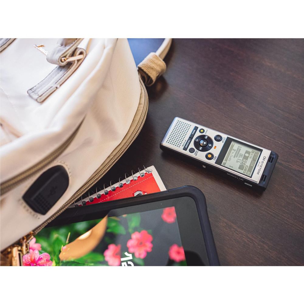 OM System WS-882 Voice Recorder (4GB)