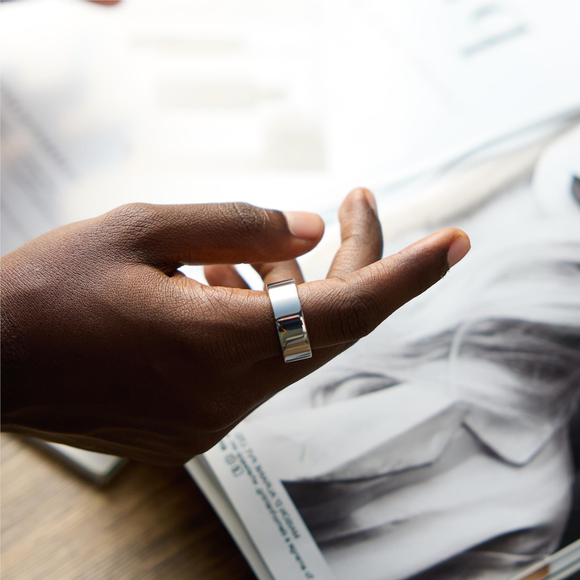 Ultrahuman Ring Air smart ring in silver, size 14, image 8 - Smart Rings at Tech Supply Shed NZ
