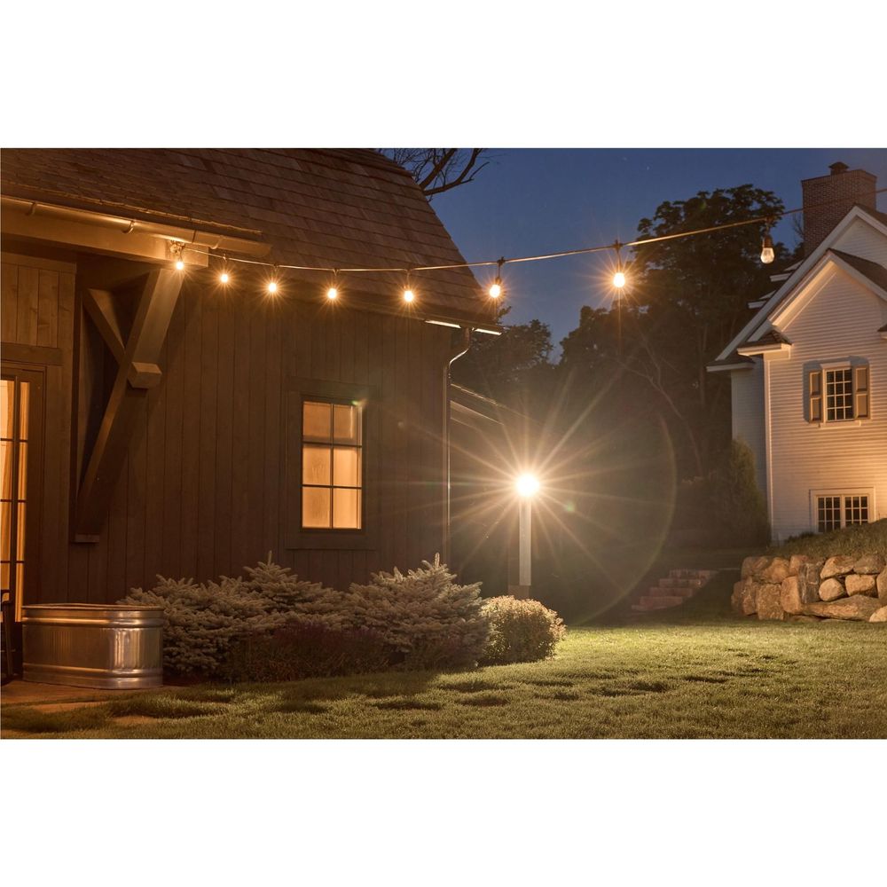 Arlo Wired Floodlight Camera (White)