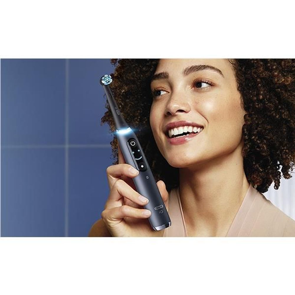 Oral-B iO Series 9 Electric Toothbrush (Black Onyx)