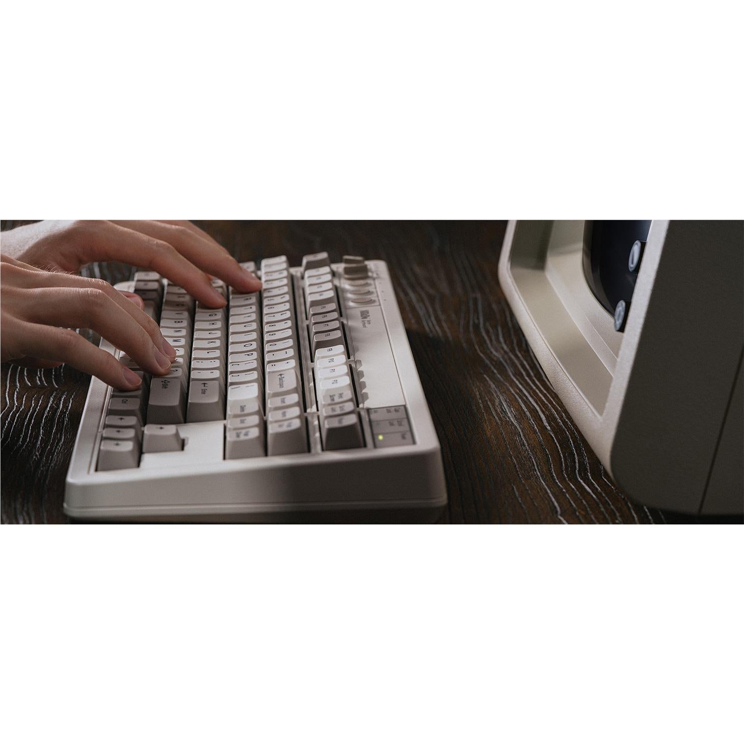 8BitDo Retro Mechanical Keyboard (M Edition)