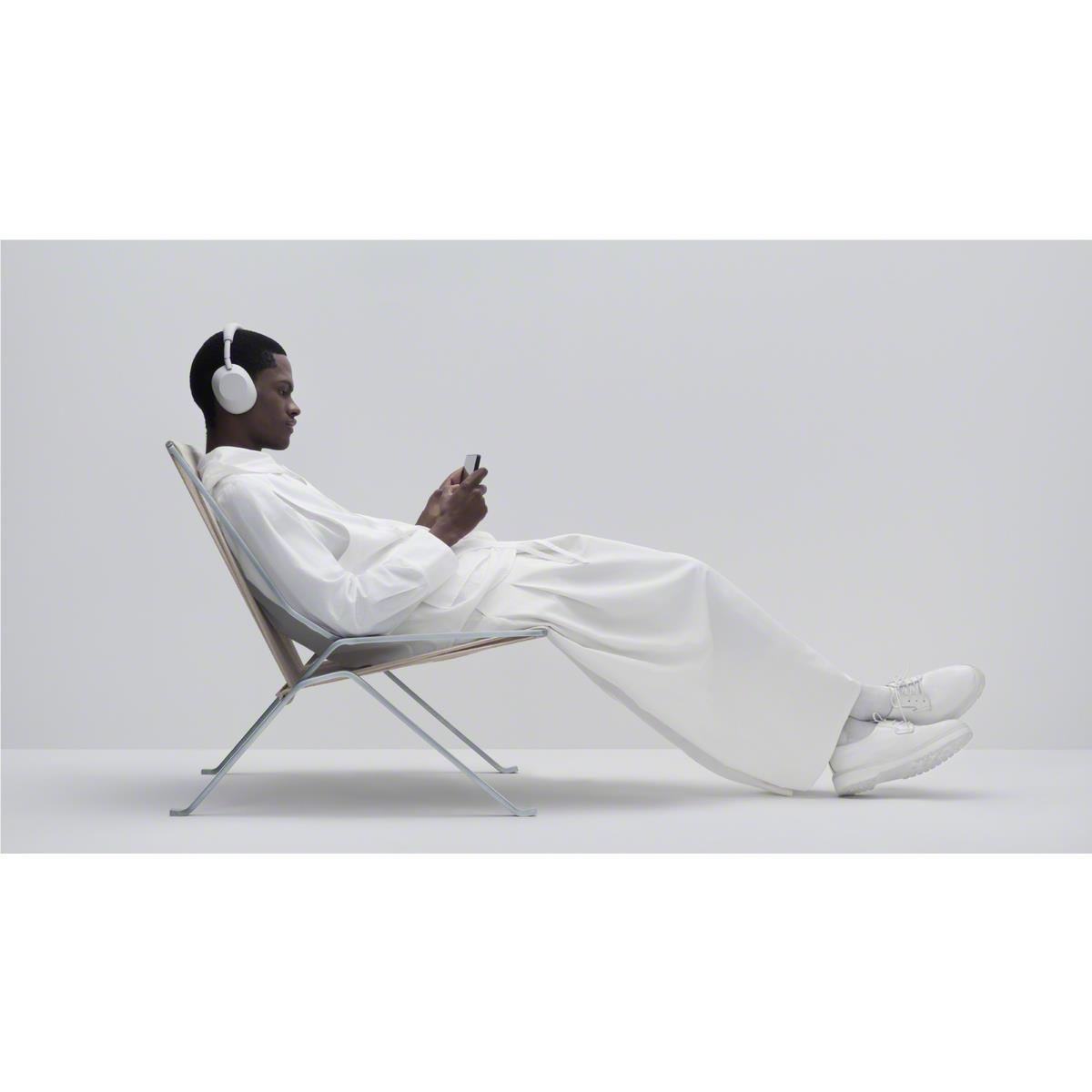 Sony WH-1000XM6 Premium Noise Cancelling Wireless Over-Ear Headphones (Platinum Silver)