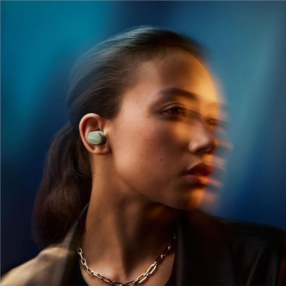 Bowers & Wilkins PI8 True Wireless Earbuds (Jade Green)