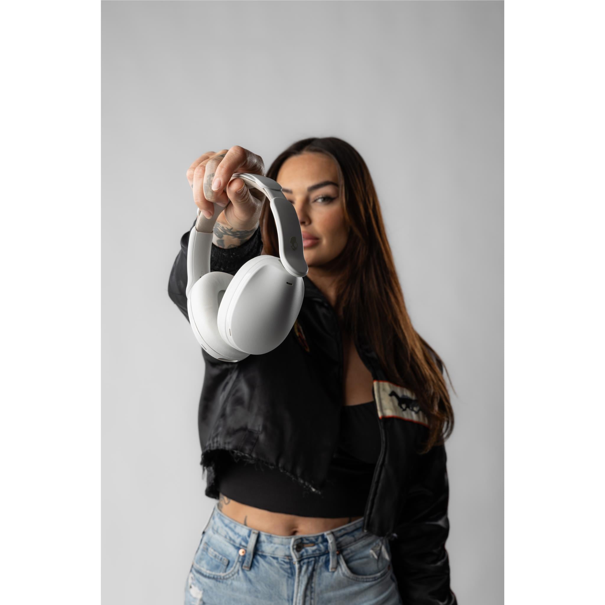 Skullcandy Hesh 360 Wireless Over-ear Headphones (Bone)