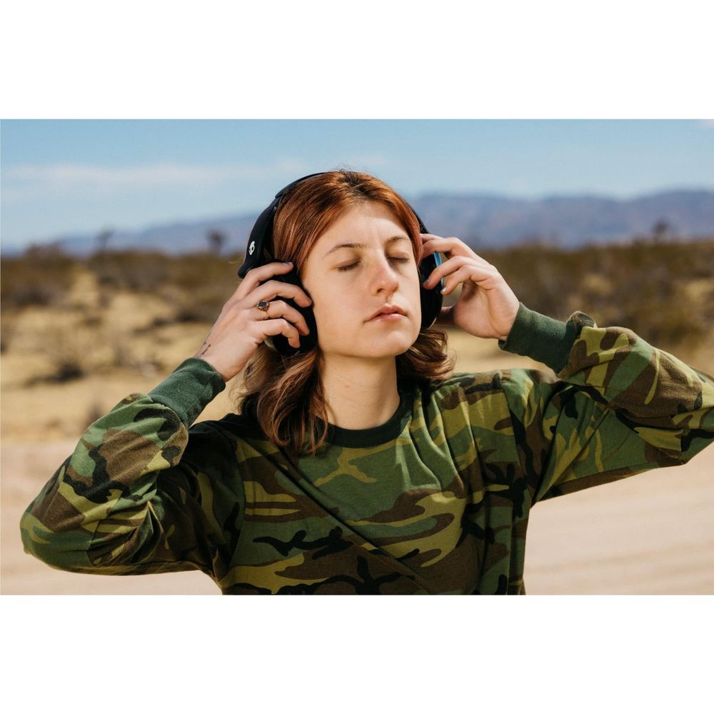 Skullcandy Hesh 540 Active Noise Cancelling Over-Ear Headphones (Black)