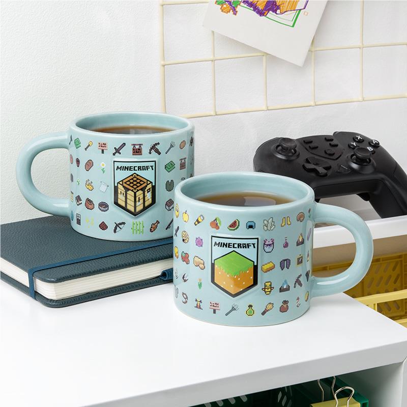 Paladone Embossed Mug (Minecraft)