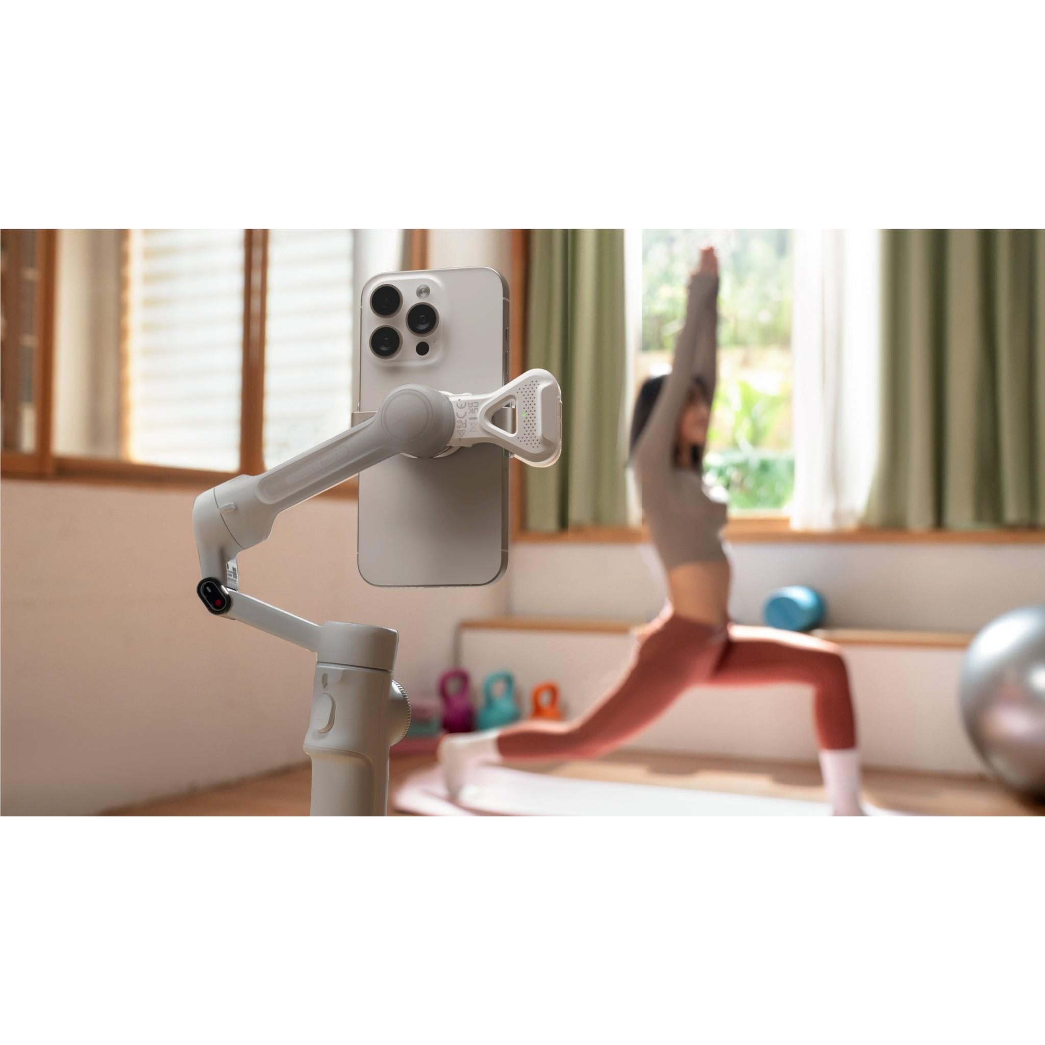 Insta360 Flow 2 Gimbal AI Tracker Bundle (Stone Grey)