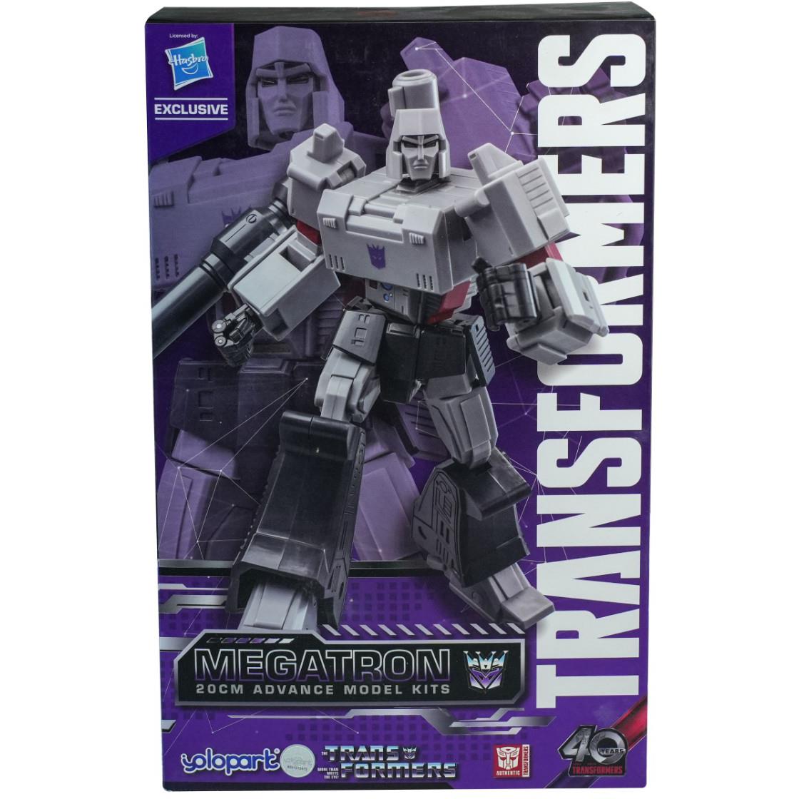 Transformers: Generation One - 20cm Megatron Model Kit - AMK Series