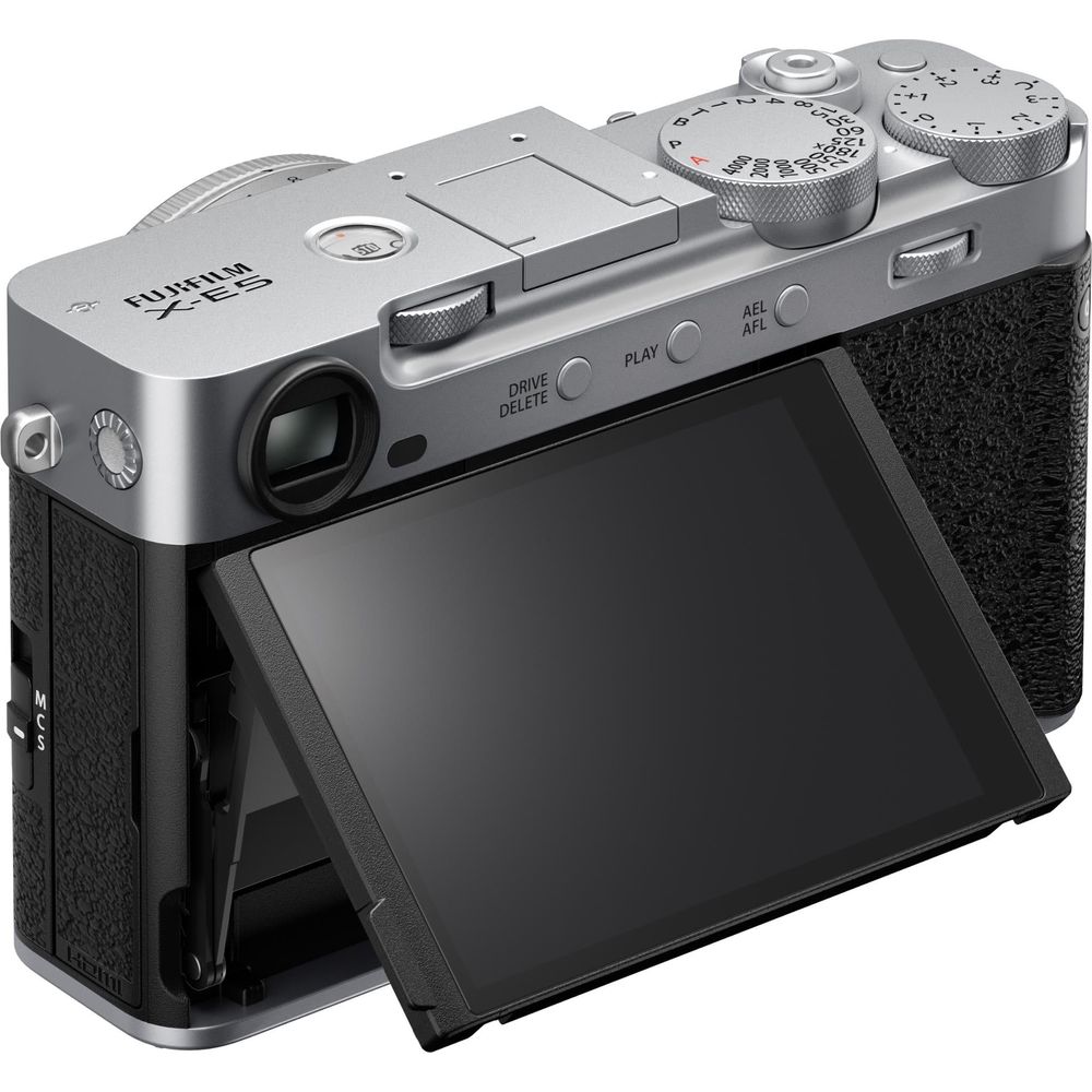 Fujifilm X-E5 Mirrorless Camera with 23mm Lens (Silver)