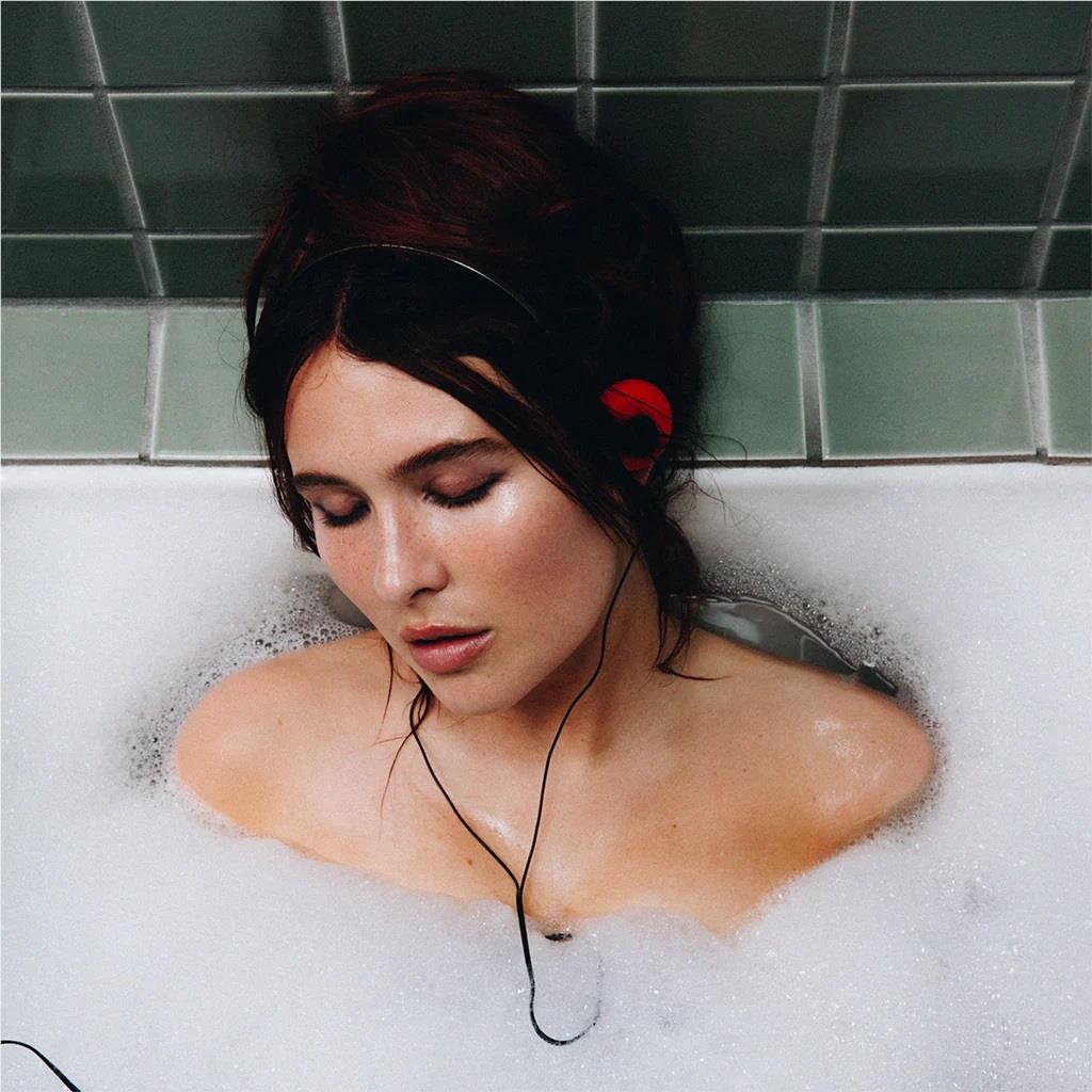 Confessions (Vinyl) - By: Mimi Webb