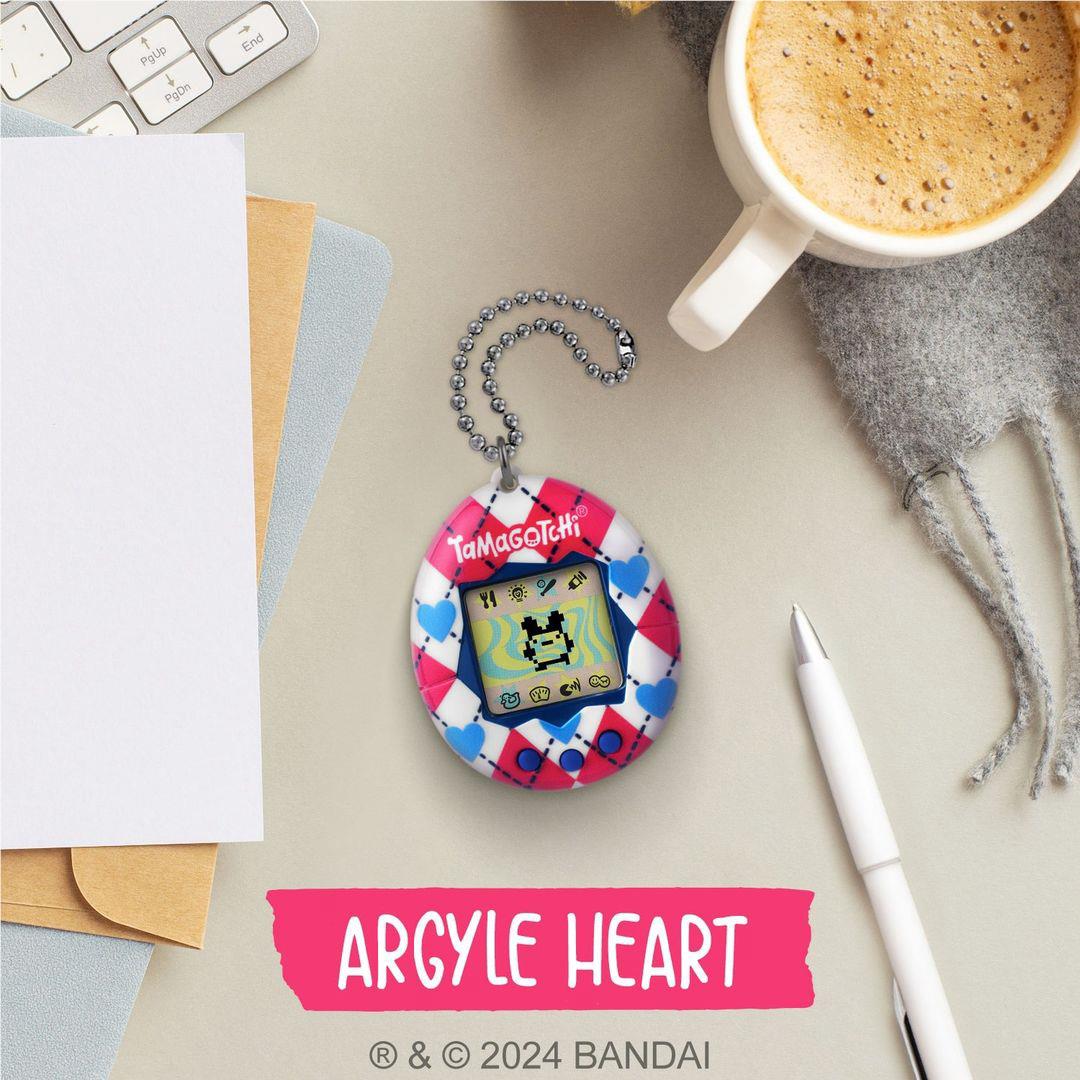 Tamagotchi Original Gen 2 (Argyle Heart)