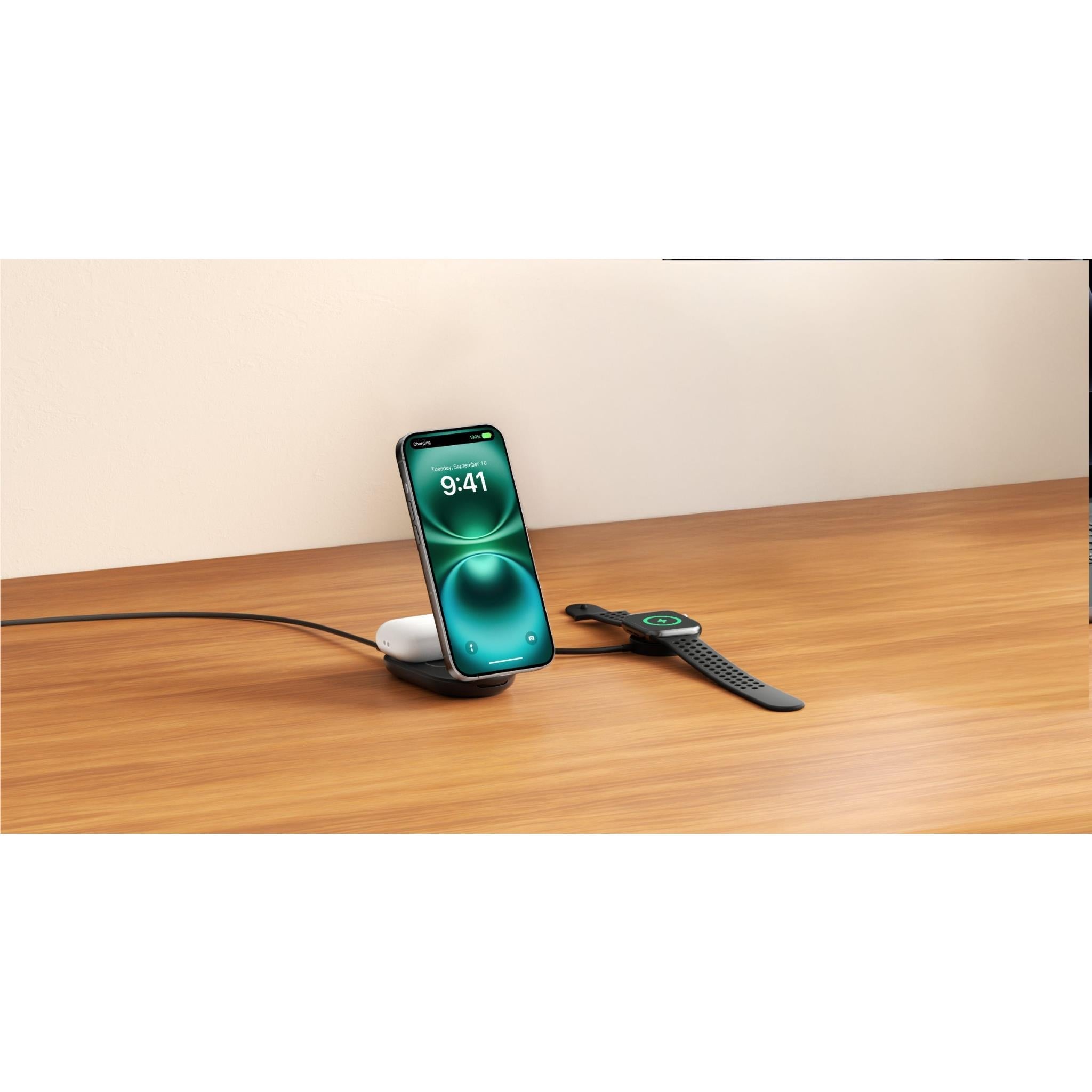 Belkin UltraCharge 2-in-1 Foldable Qi2 25W Magnetic Charger (Black)