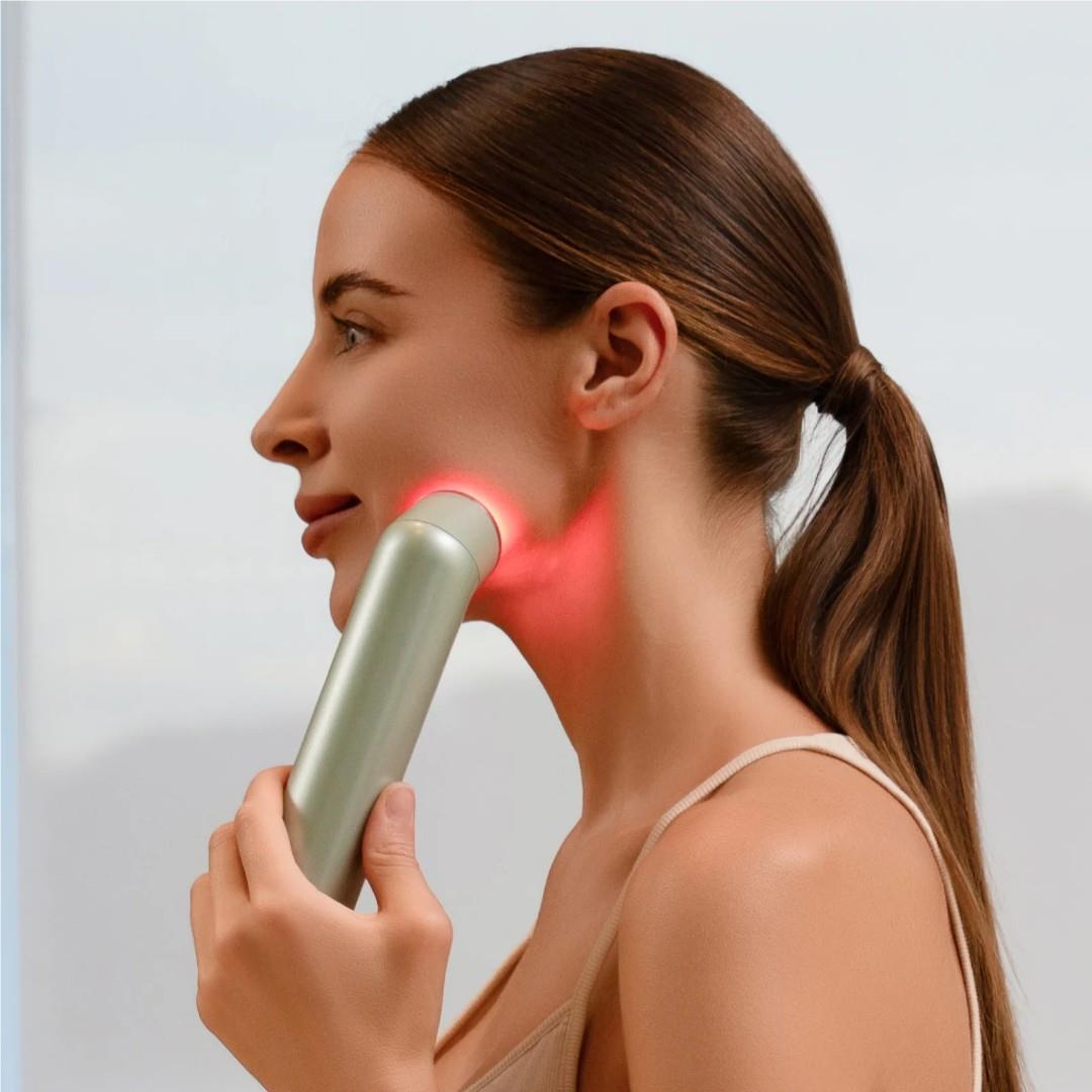 Nanoleaf 6-in-1 LED Light Therapy Wand