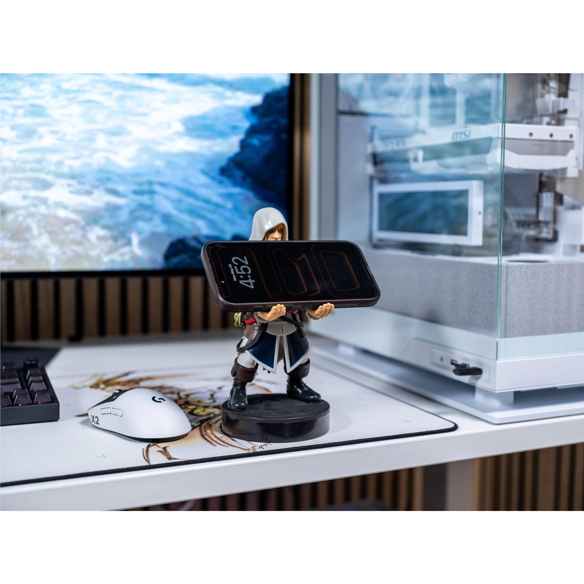 Cable Guys Assassin's Creed Edward Kenway controller and phone holder figure, image 7 - Collectables & Figurines at Tech Supply Shed NZ
