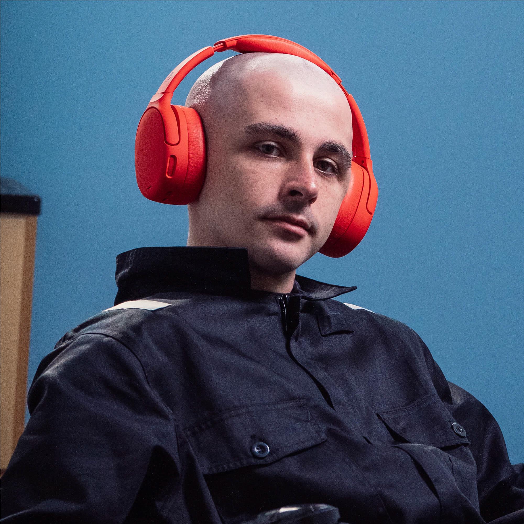 Skullcandy Crusher 720 over-ear headphones in Plasma, image 12 - Over-Ear Headphones at Tech Supply Shed NZ