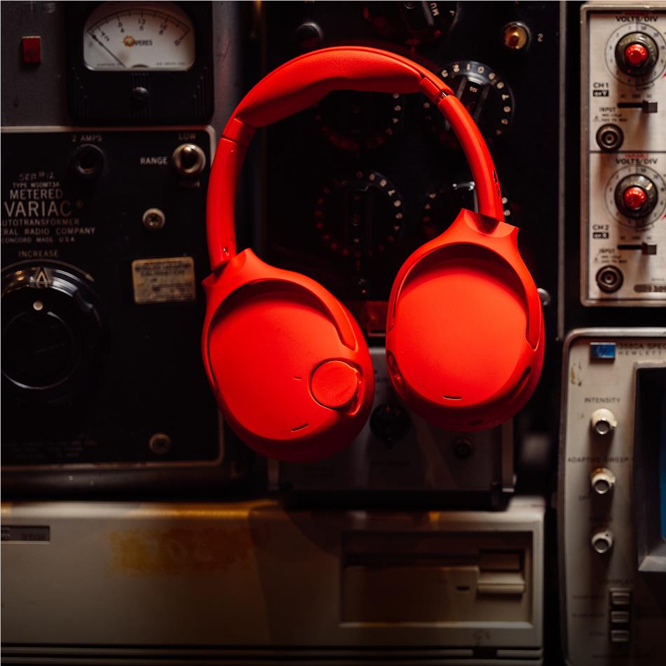 Skullcandy Crusher 720 over-ear headphones in Plasma, image 10 - Over-Ear Headphones at Tech Supply Shed NZ
