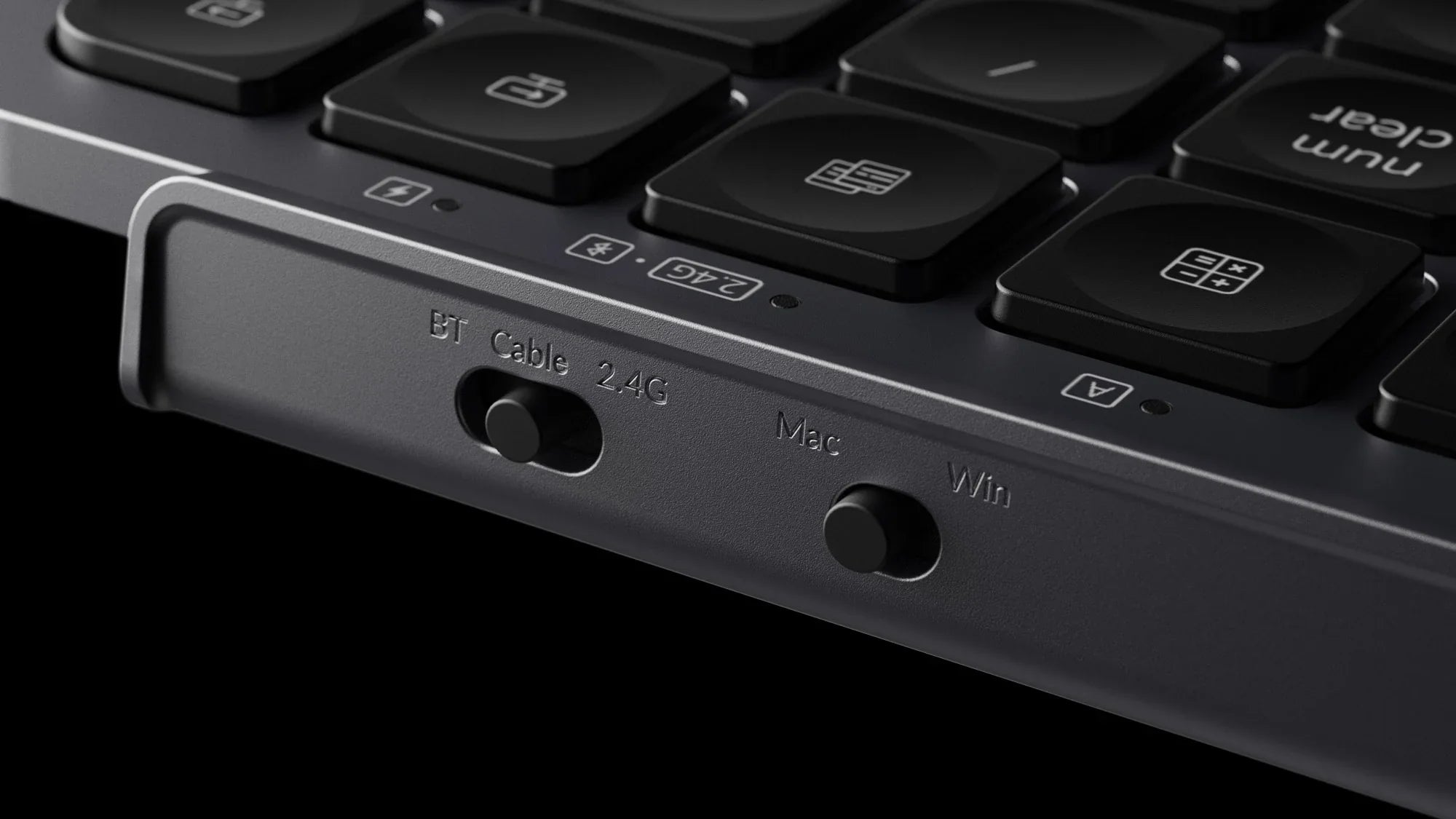 Keychron B6 Pro Keyboard and BM24 Mouse Wireless Combo - Black 100% Layout