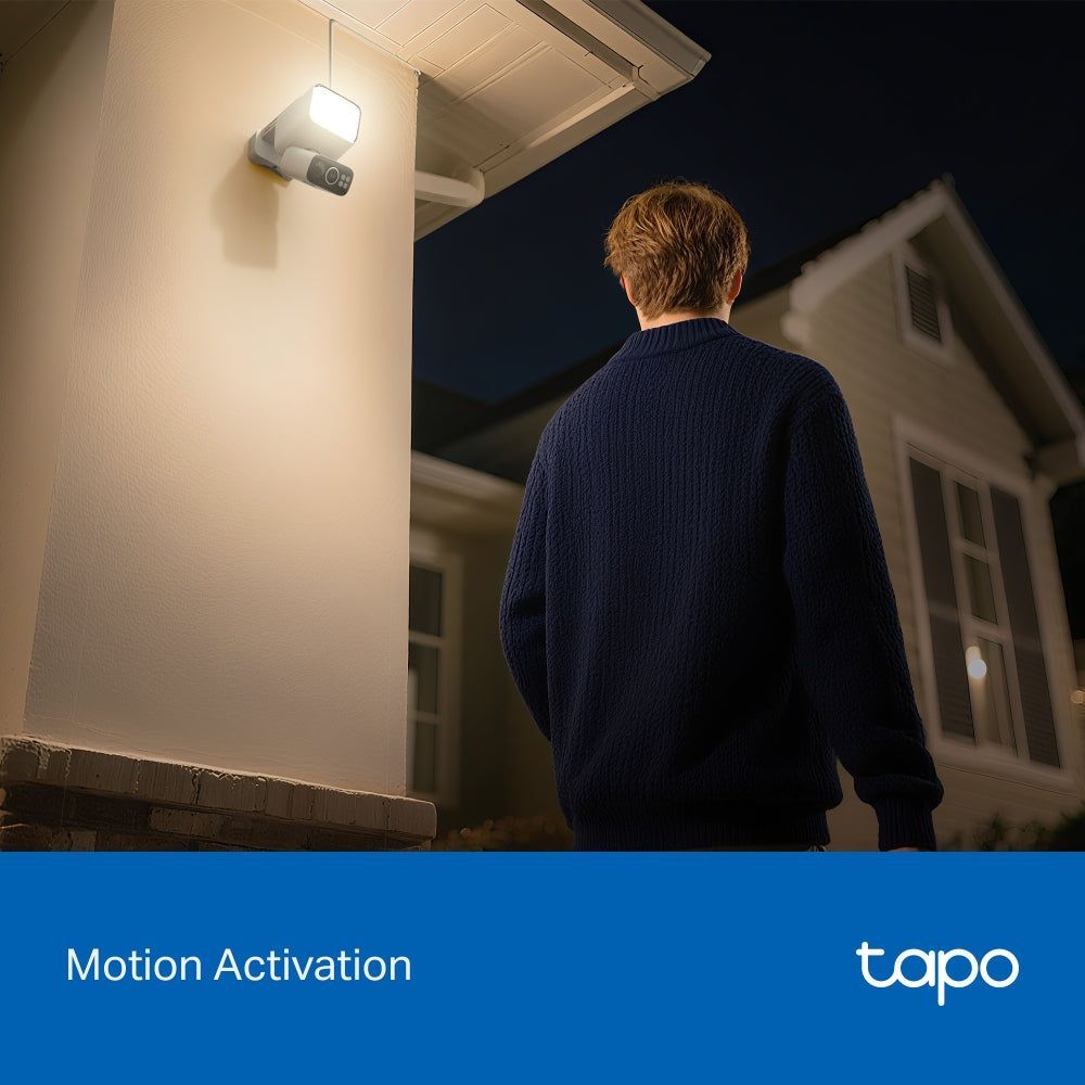 TP-Link Tapo C615F KIT Solar-Powered Floodlight Pan/Tilt Security Camera Kit