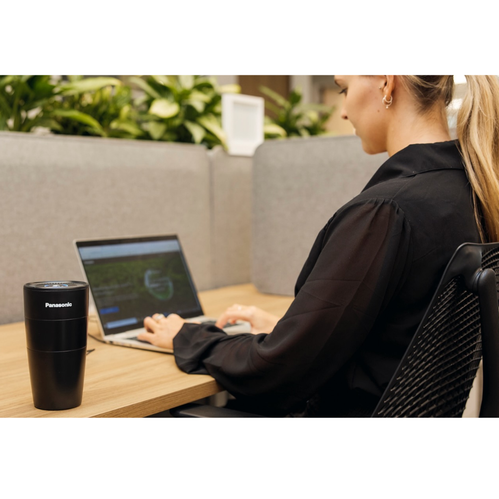 Panasonic F-GPT01M Portable Air Purifier nanoeX technology, USB powered, Compact Size